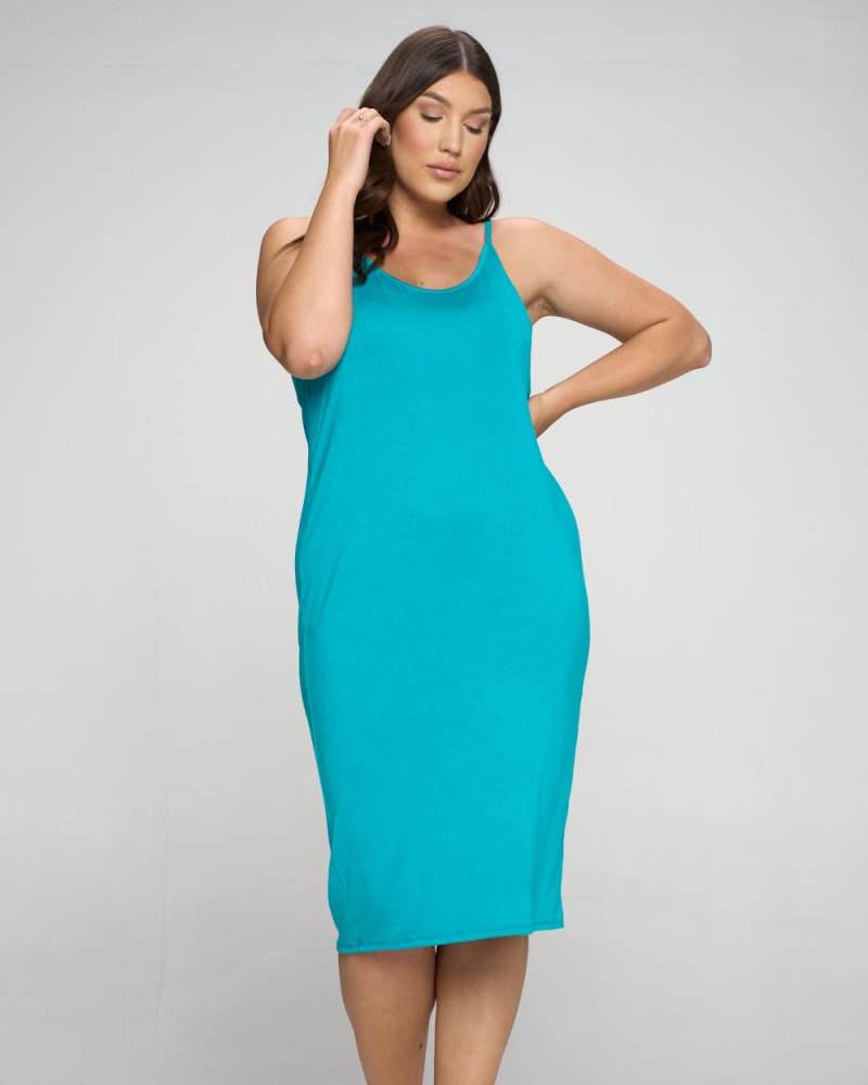 Front of a model wearing a size 1X Daisy Midi Dress in Dark Jade by L I V D. | dia_product_style_image_id:274089